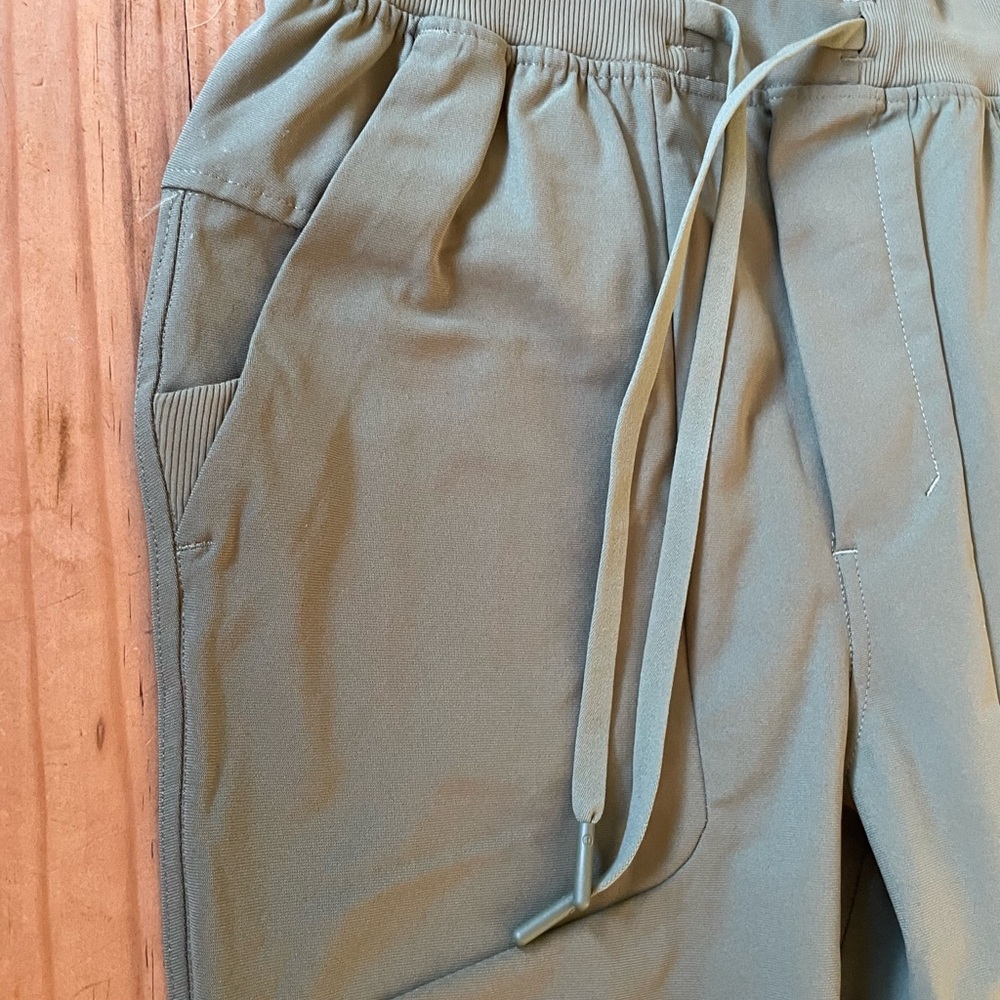 Small- Men’s lululemon ABC joggers Olive Green Drawstring Joggers